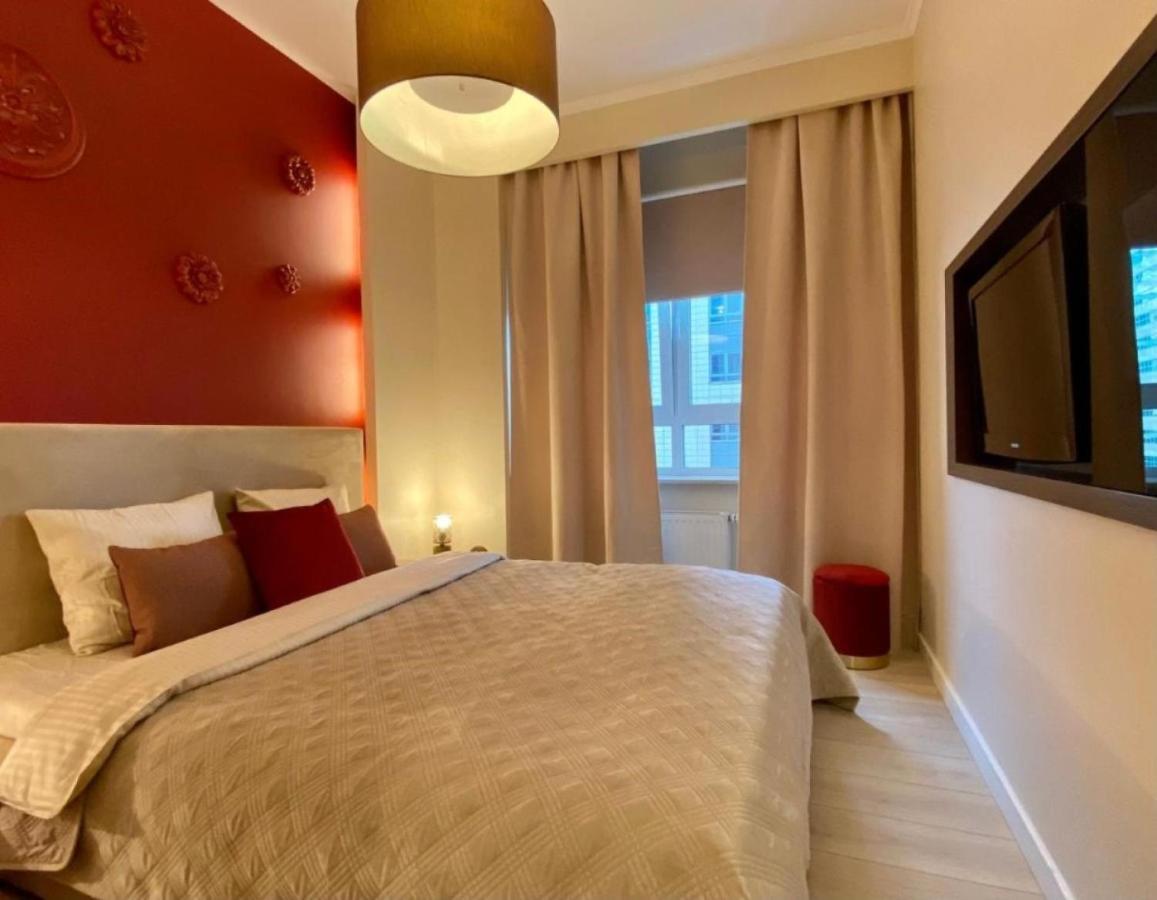 Apartment Luxury In Platinum Tower