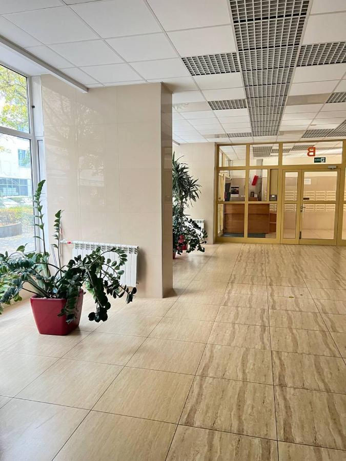 Apartamento Apartrooms Near Rondo Onz