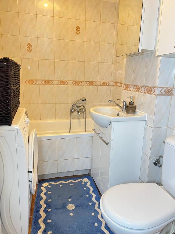 Apartrooms Near Rondo Onz Apartamento Varsóvia