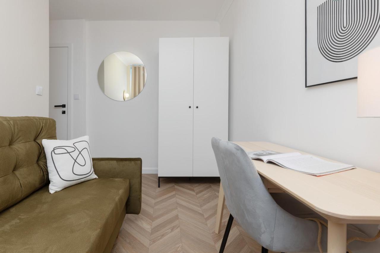 Business Wola Plocka By Renters *