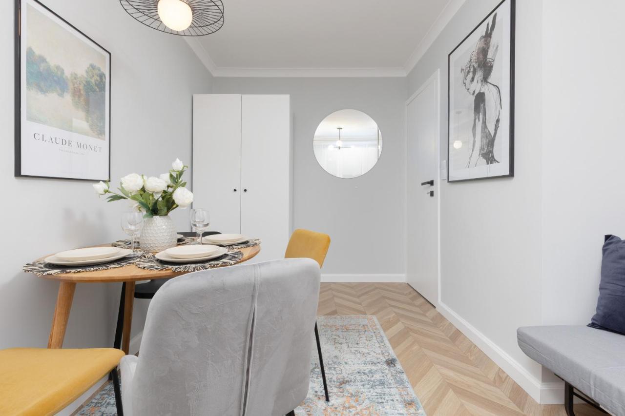 Business Wola Plocka By Renters Warsaw