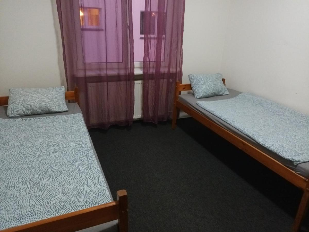 Polsland Hostels Airport