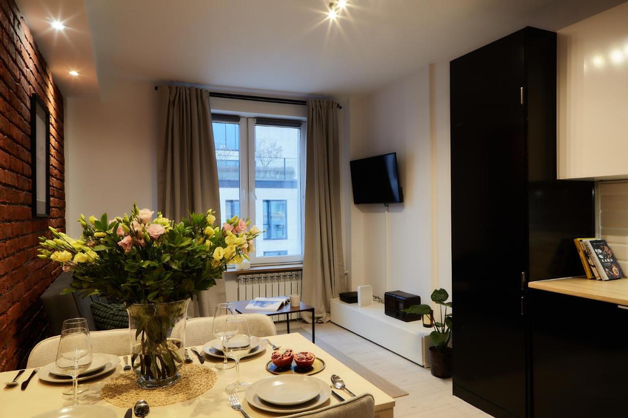 Oomph Premium Căn hộ Warsaw