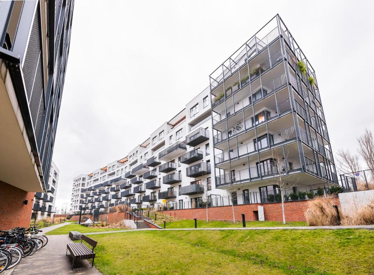 Bohema Place - Metro Szwedzka Apartment