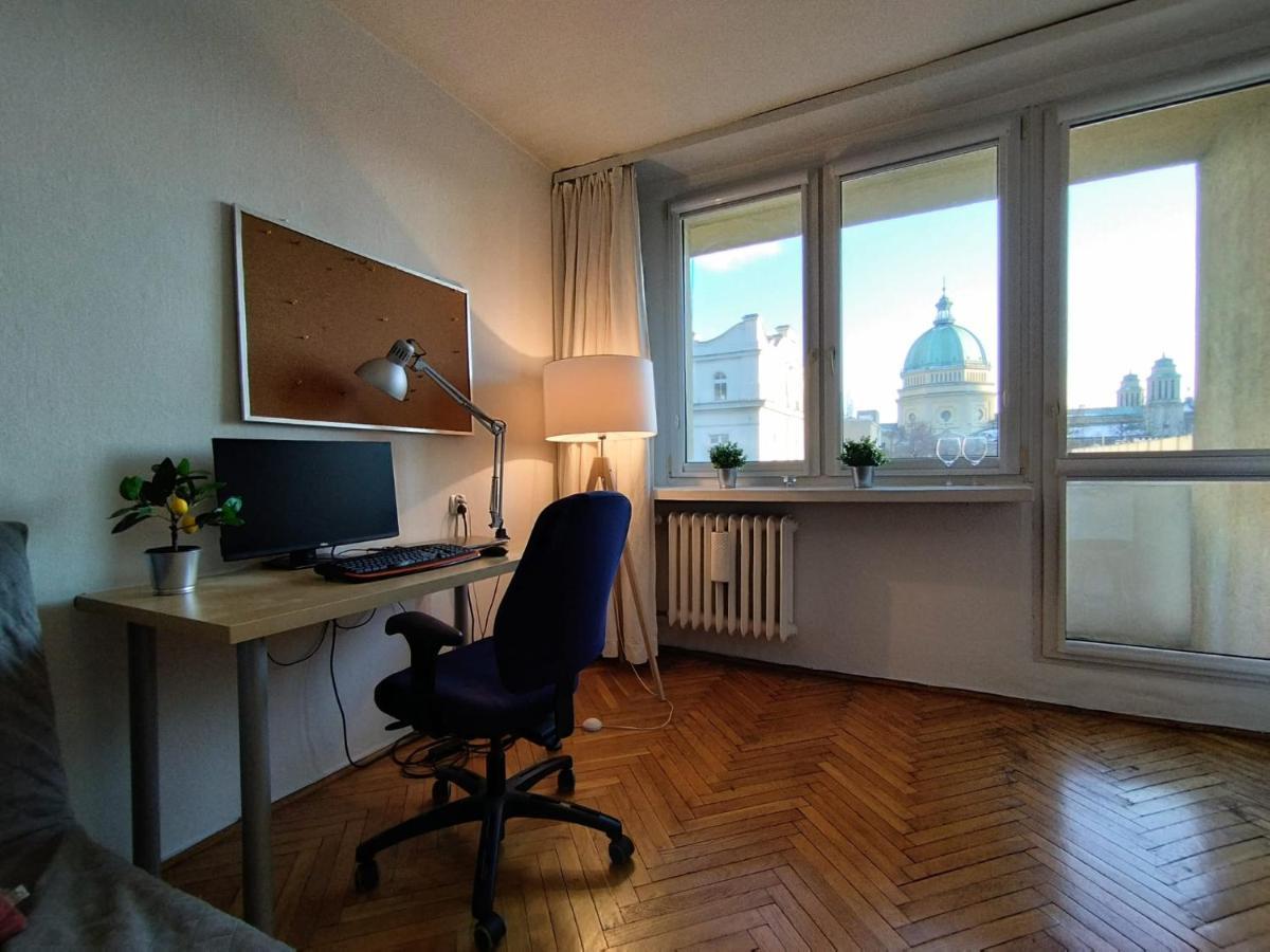 Căn hộ Super Central Flat With Balcony And View Of The Palace -50m From Marriott *