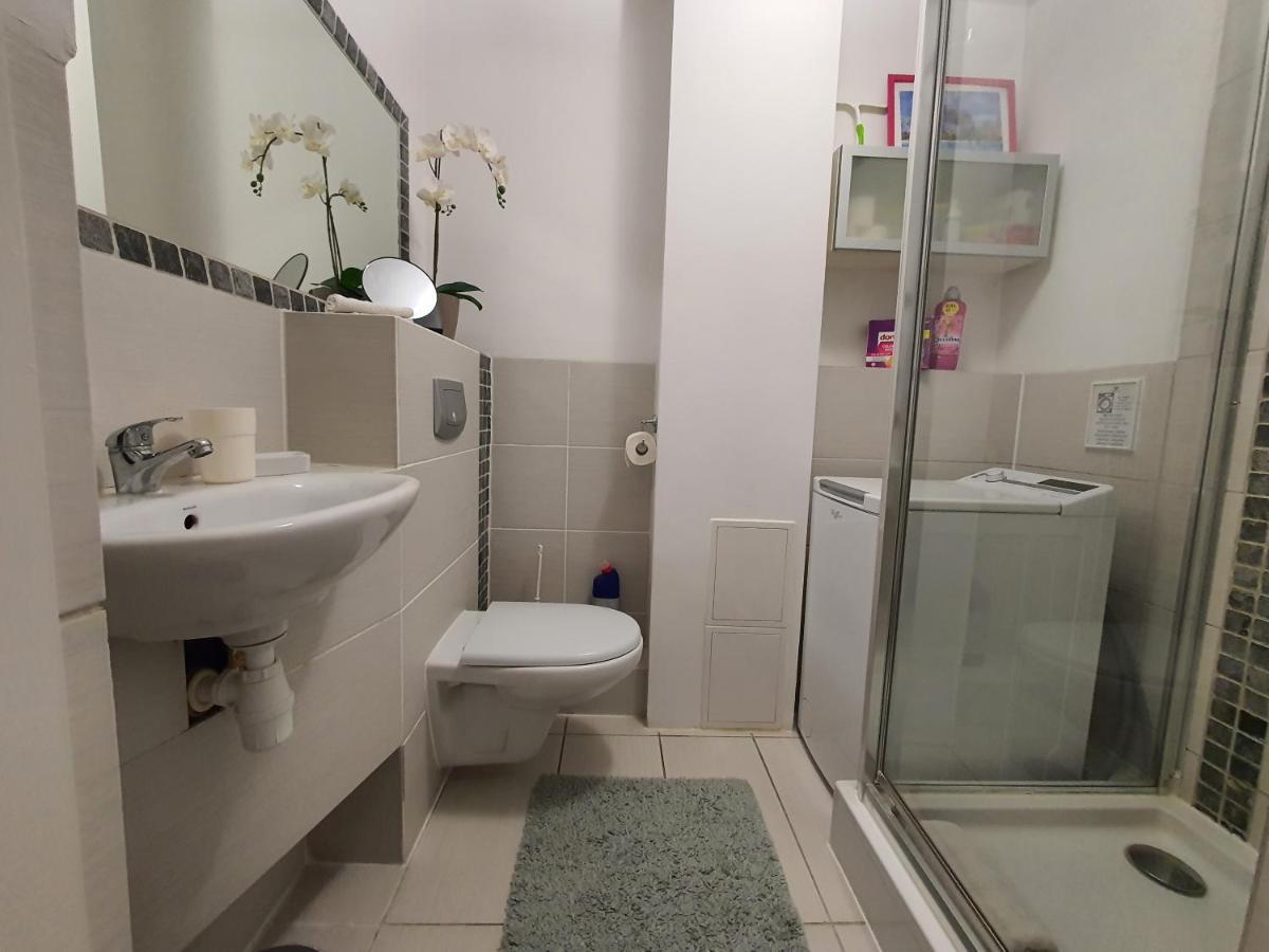 Apartament Centrumtwardastreetcentralstation 10min Wi-fi 1,2gb Sek
