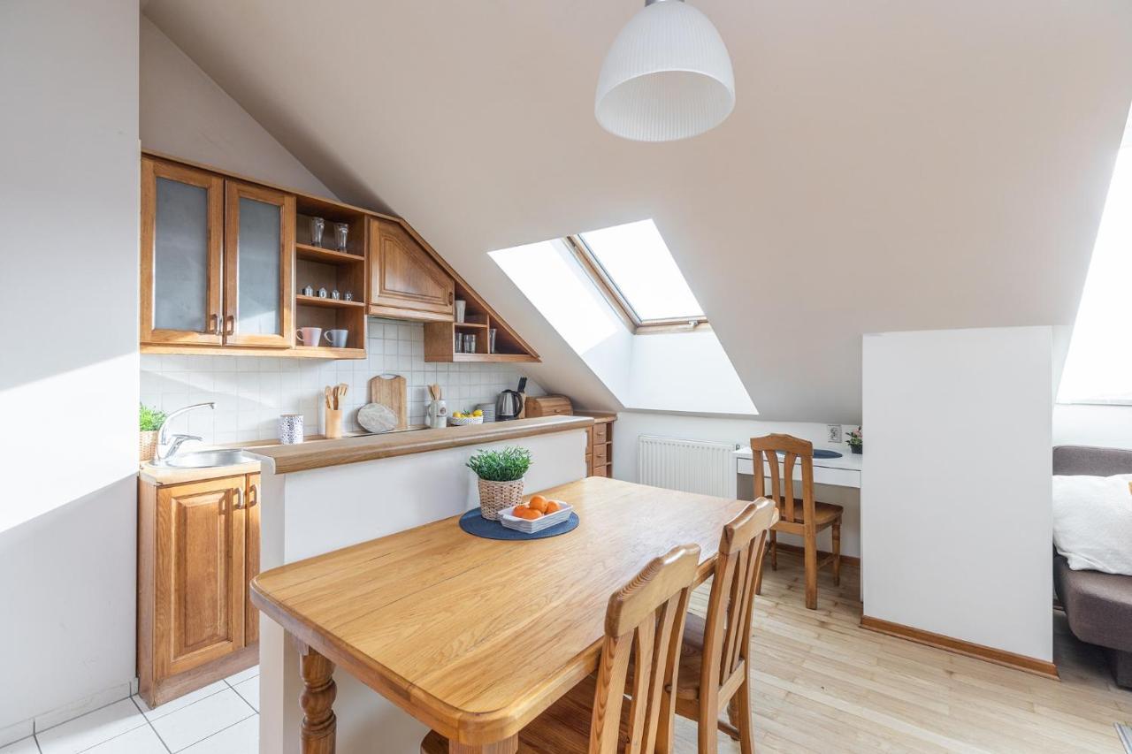 Apartamento Superapart Powstancow Slaskich 106d Varsóvia