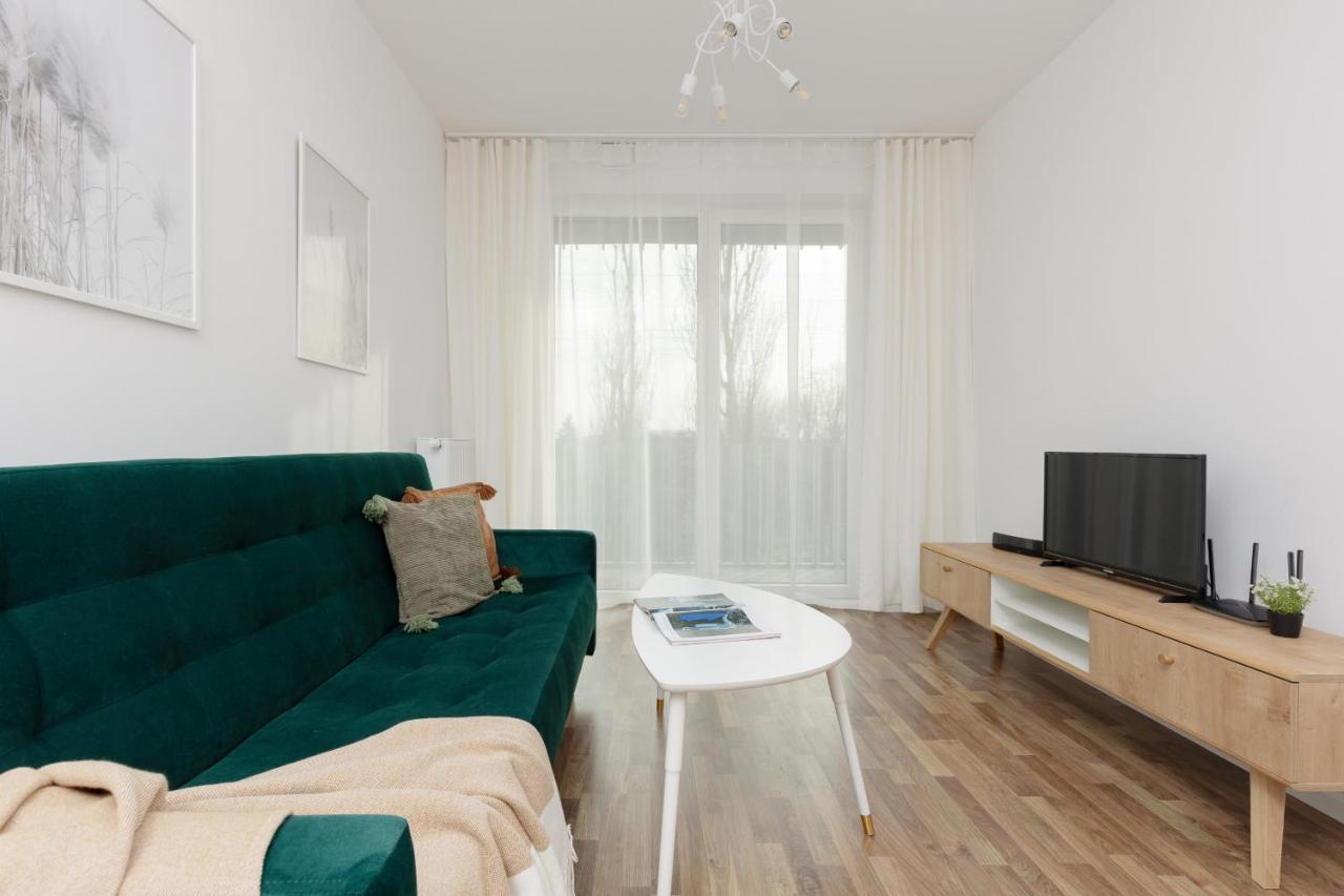 Stacja Wola With Parking By Renters Warsaw