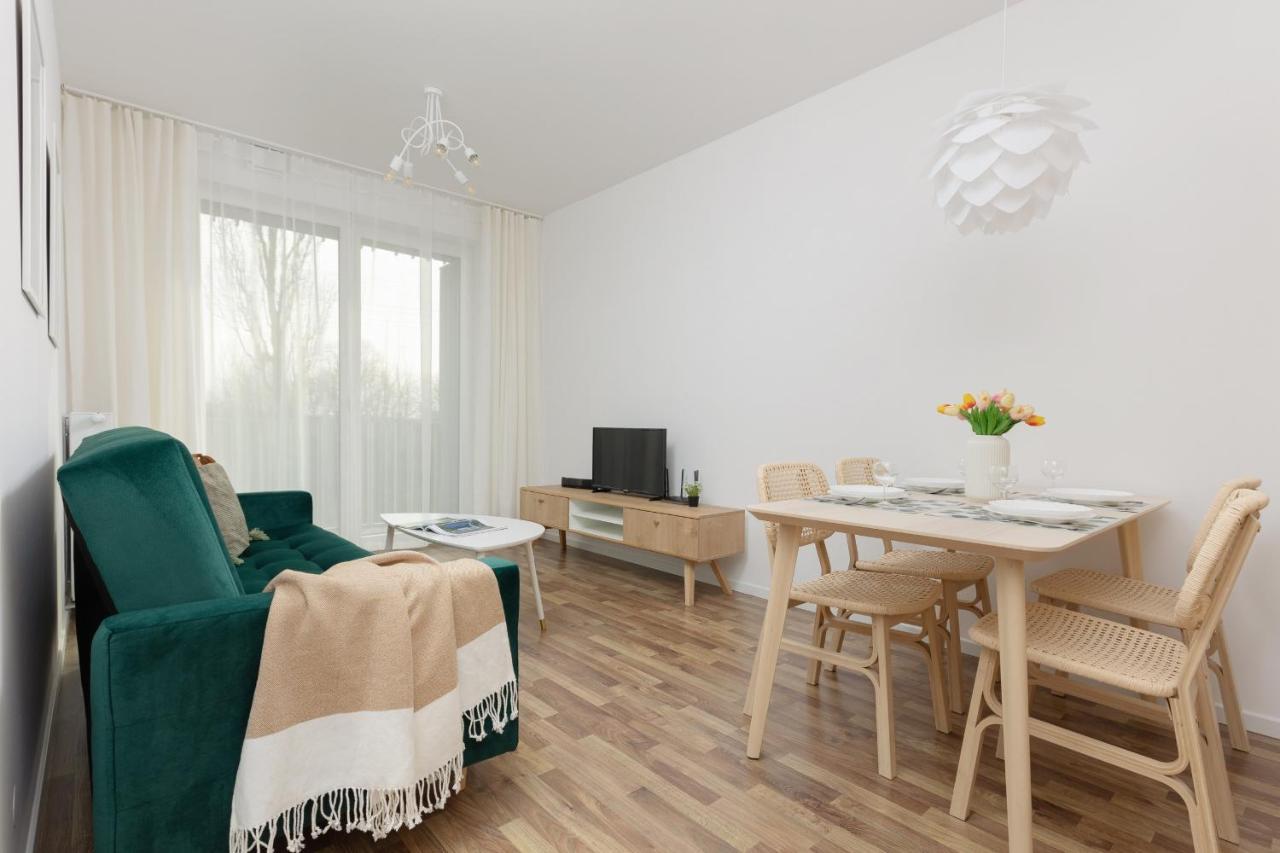 Stacja Wola With Parking By Renters