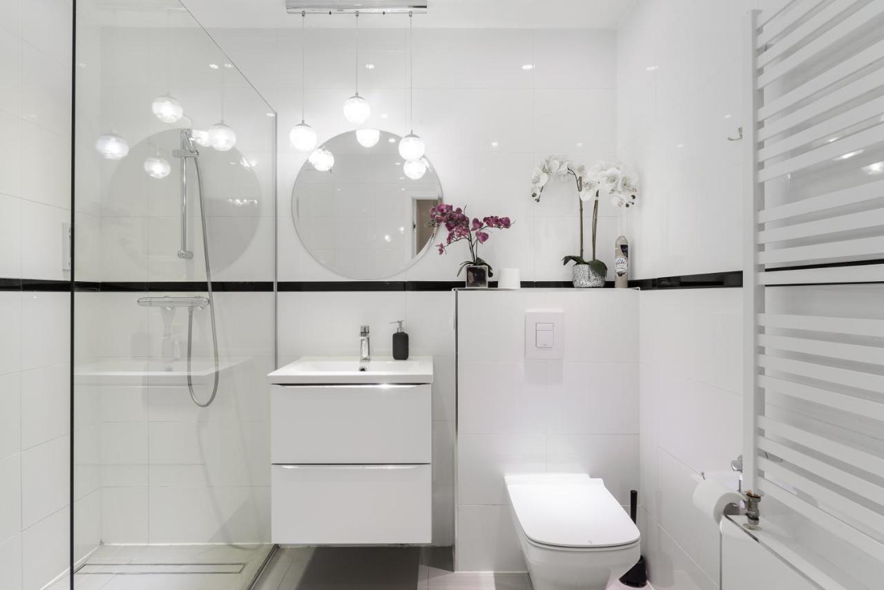 Apartment Lumina 3 Bedroom Apart Park Szczesliwicki