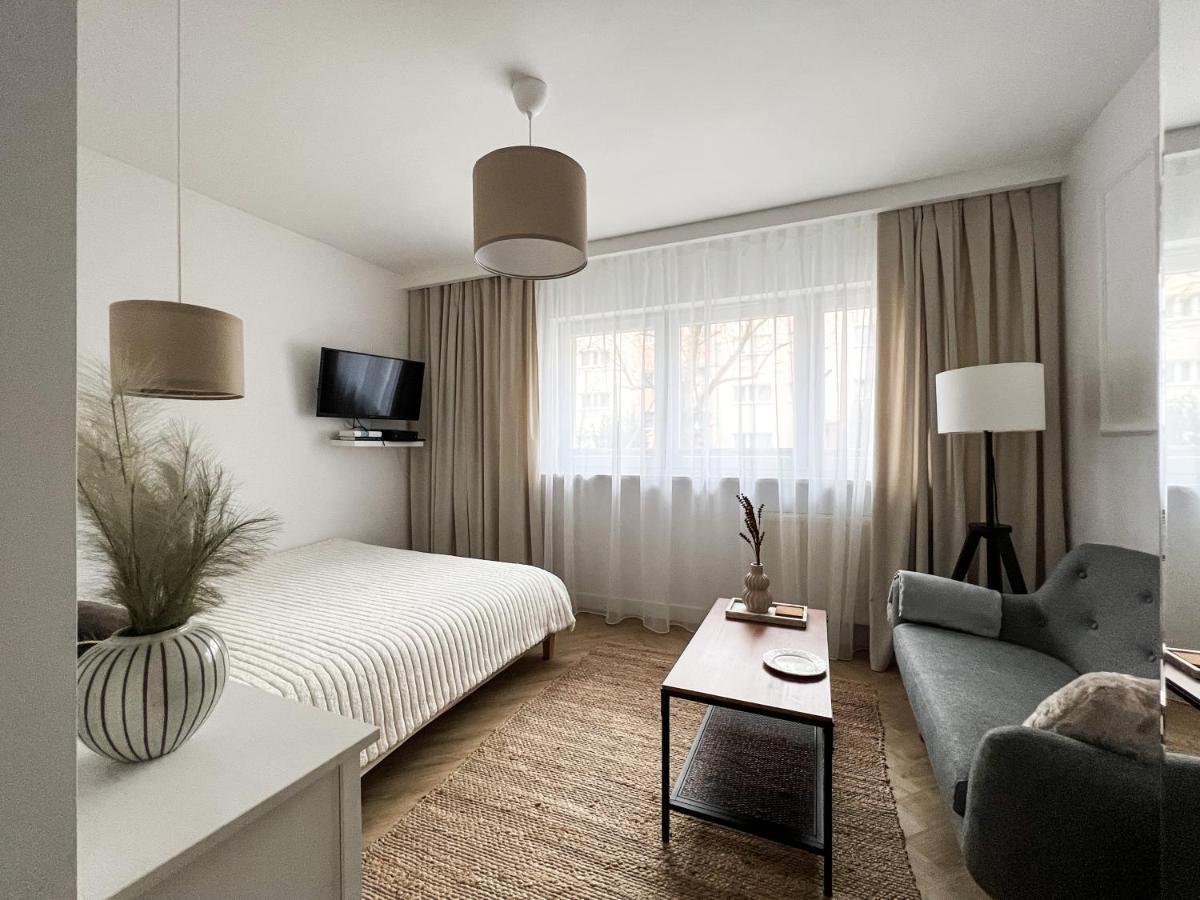 Mokotow Apartment *