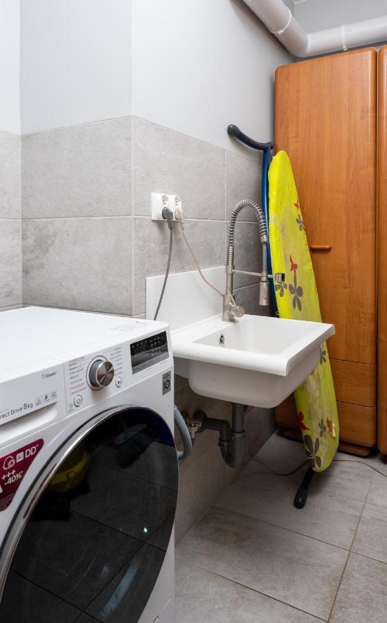 Apartment Apartament Albatros 75m Z Ogrodkiem Warsaw