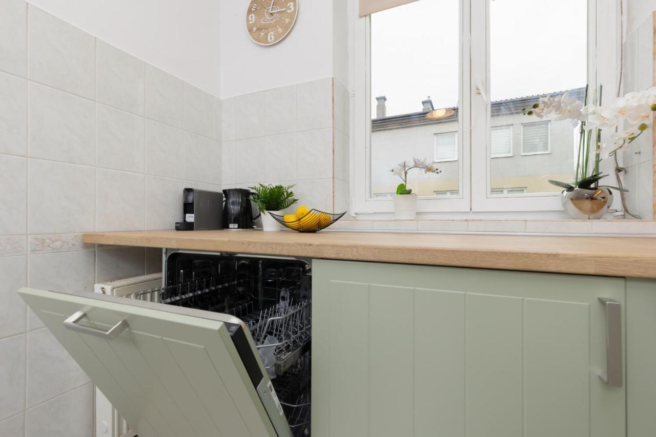 Metro Bemowo Two-storey Pelczynskiego By Renters Warsaw