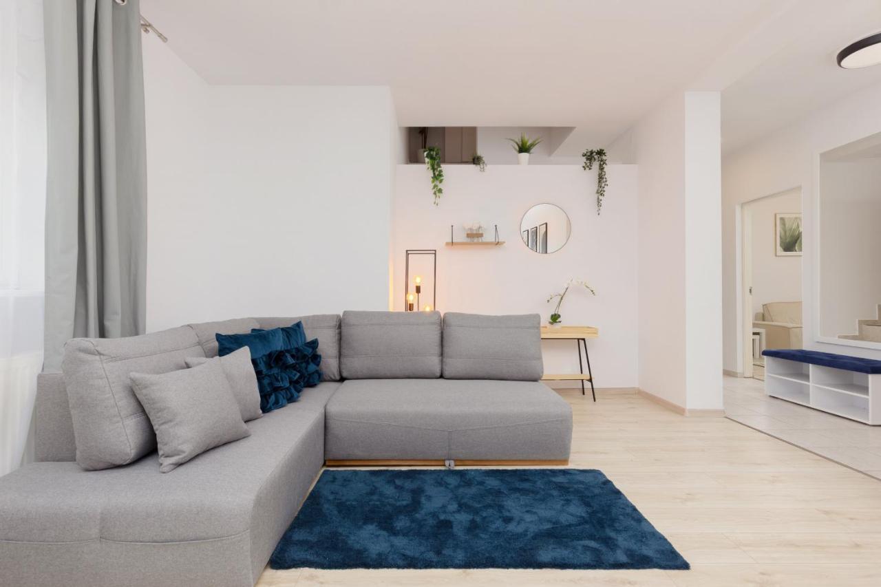 Metro Bemowo Two-storey Pelczynskiego By Renters Căn hộ Warsaw