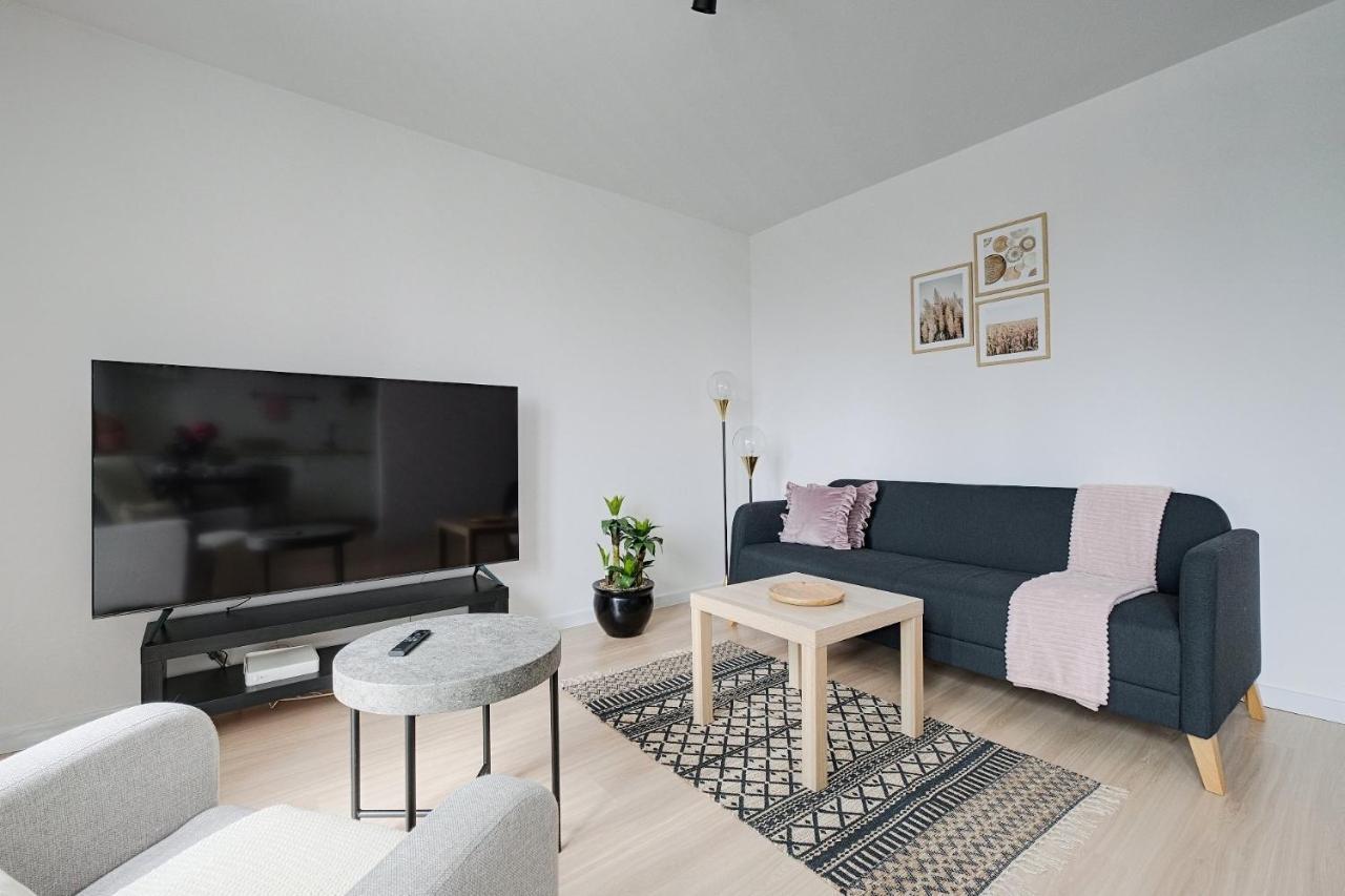 Urban Oasis Private With Palace Of Culture View Apartment Warsaw