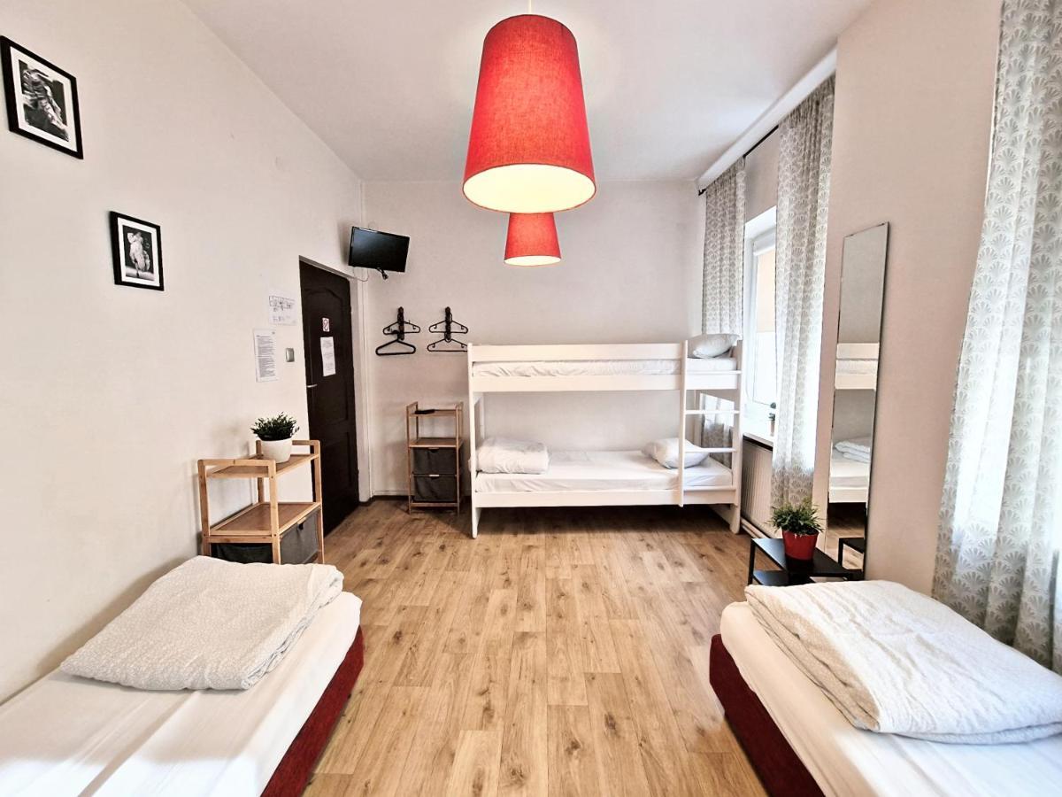 Albergue Helvetia - Private In Center And Old Town