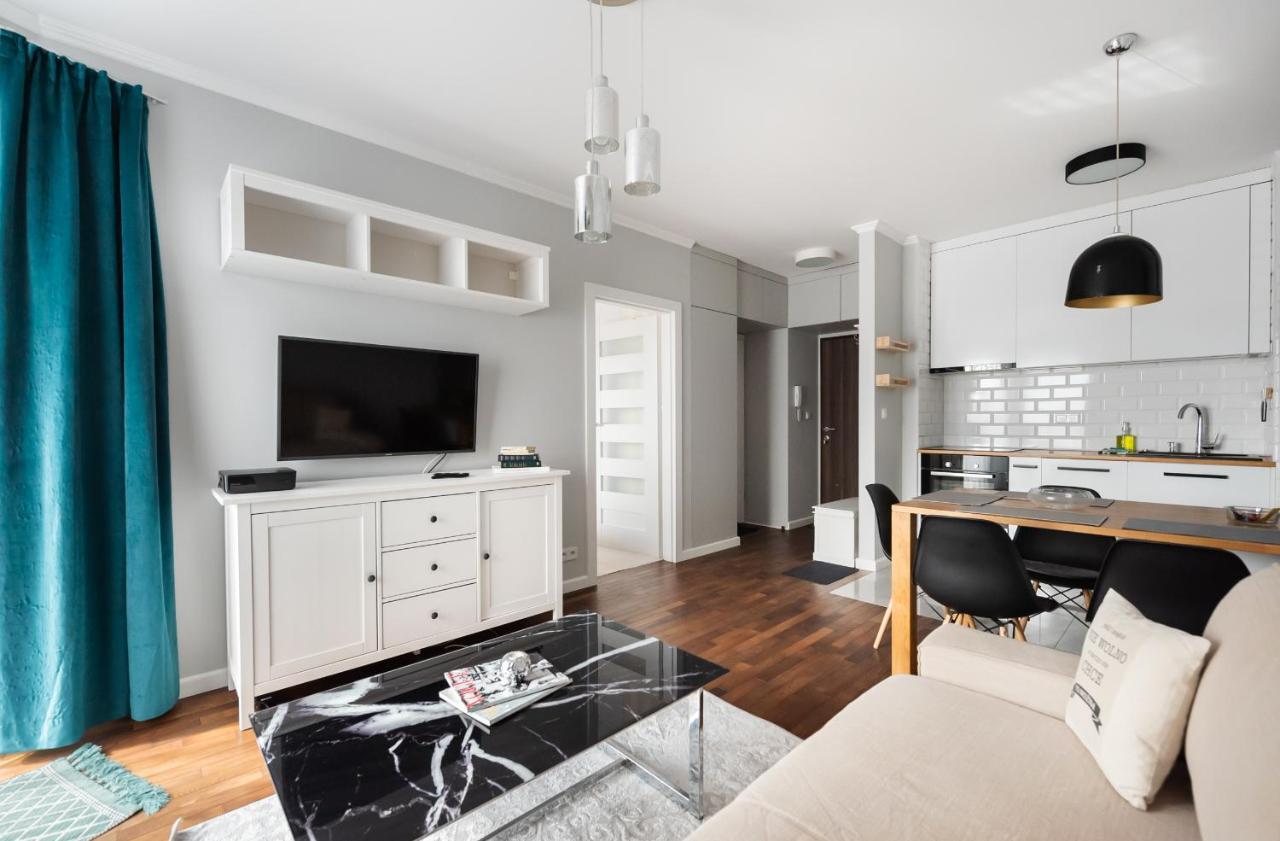 Metro Plocka Exclusive Apartment Warsaw