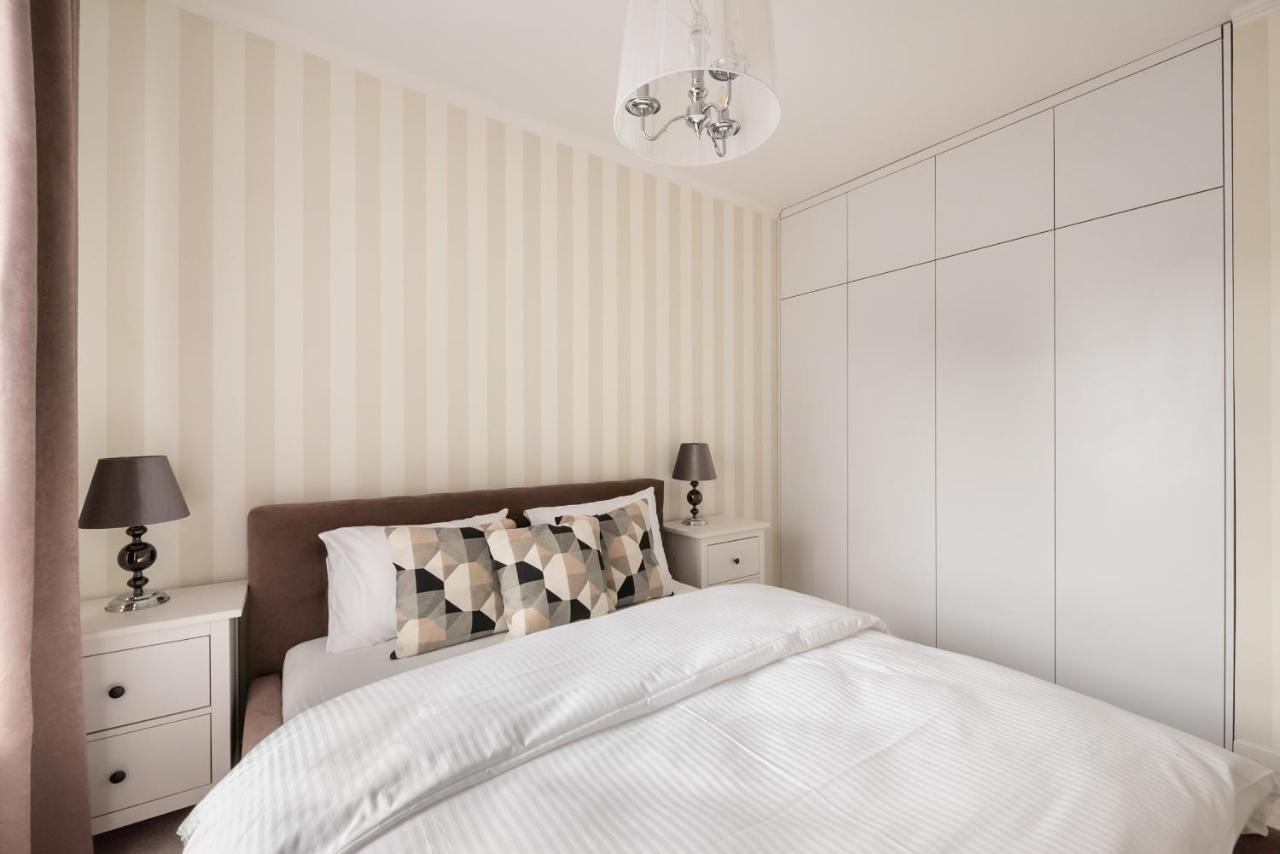 Metro Plocka Exclusive Apartment Warsaw
