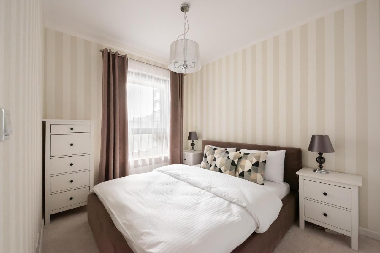 Metro Plocka Exclusive Apartment Warsaw
