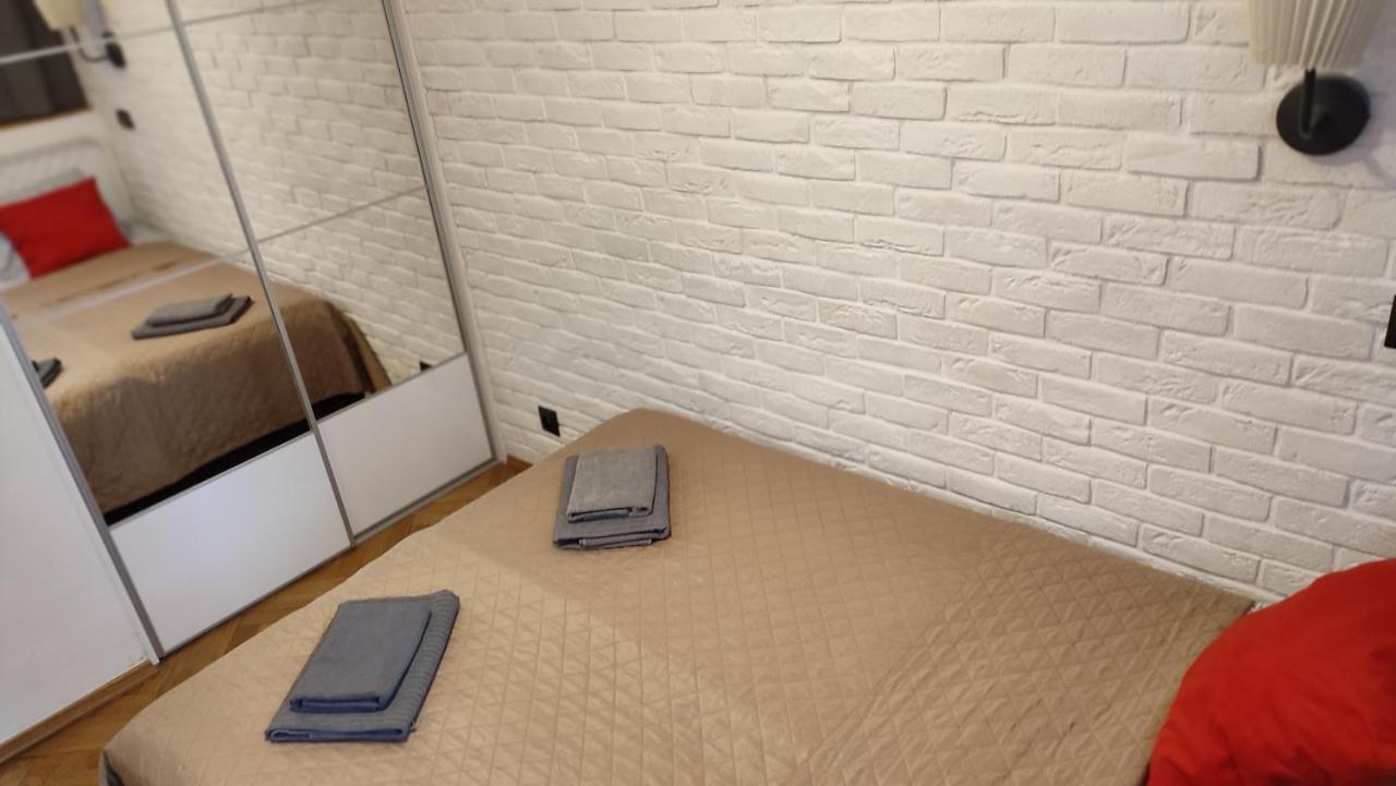 Centrum - Metro Rondo Onz Apartment Warsaw