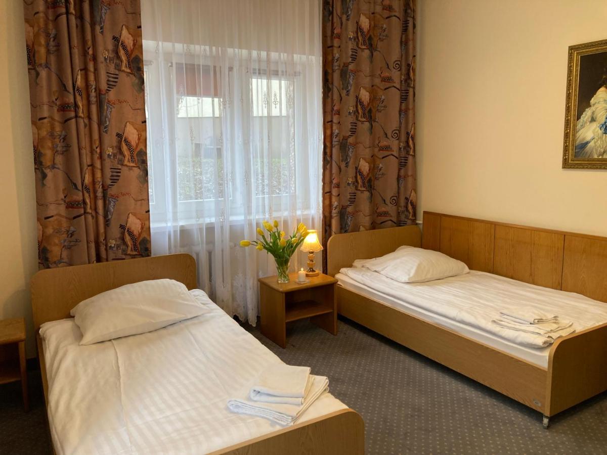 Karat Bed & Breakfast 2*