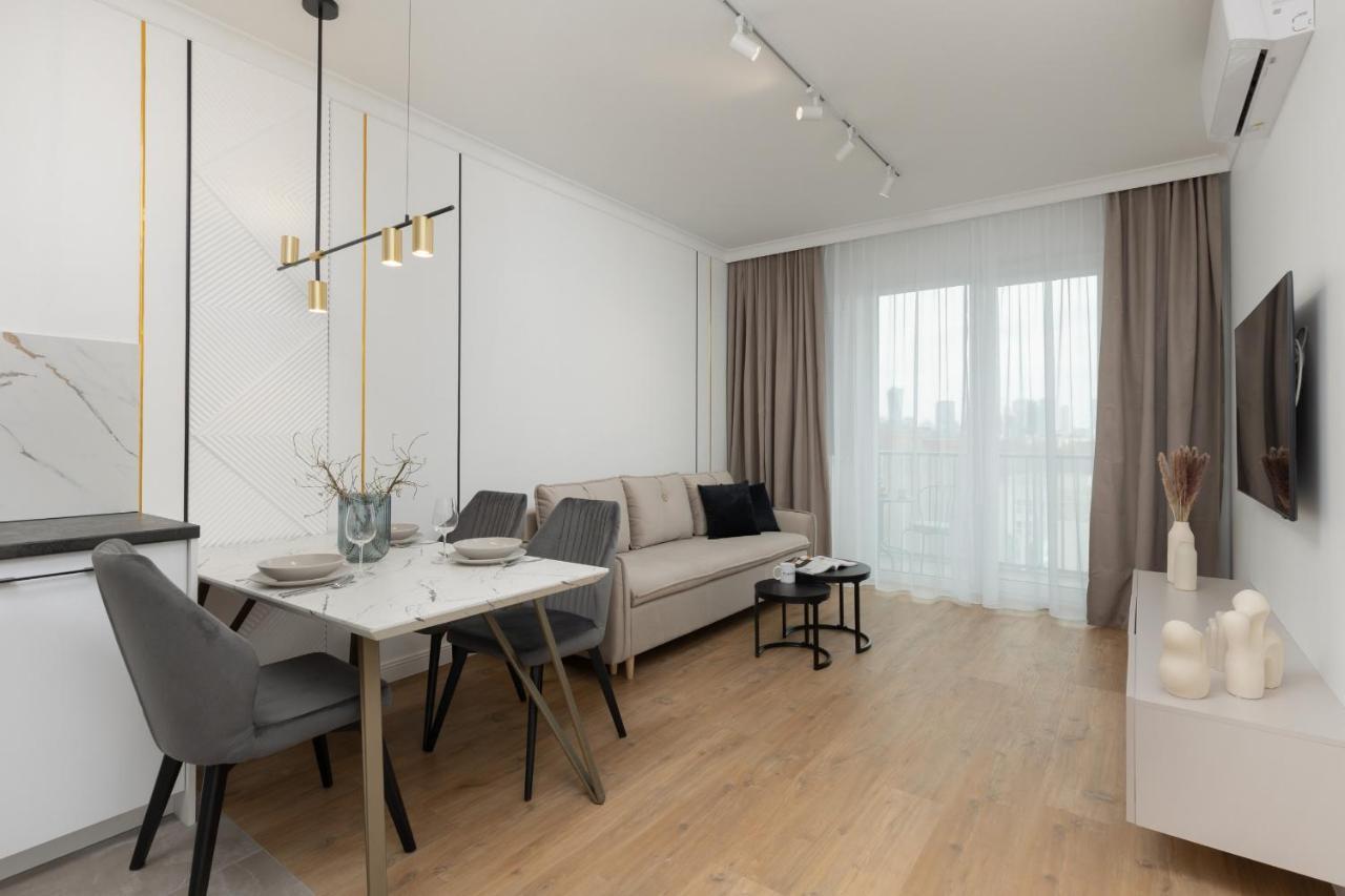 Apartment Luxury With Air-conditioning Guminska By Renters Prestige Warsaw