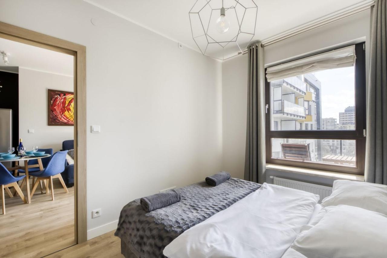 Night Metro Plocka Apartment Warsaw
