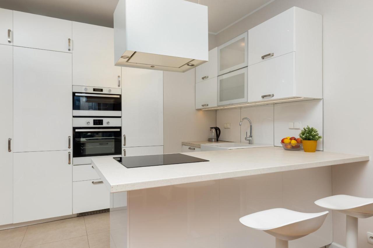 Siedmiogrodzka With Balcony & Parking Wola By Renters Apartment Warsaw