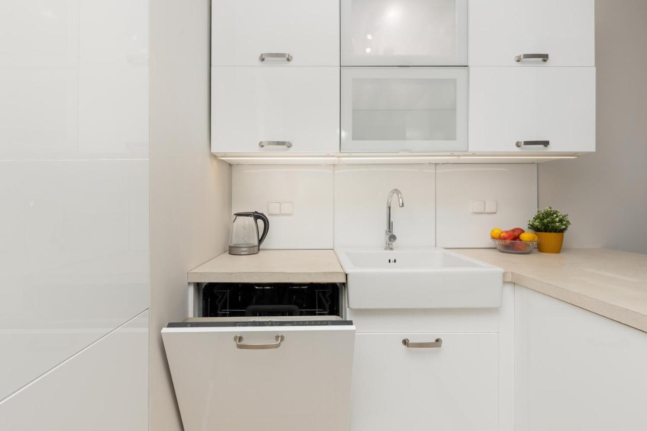 Siedmiogrodzka With Balcony & Parking Wola By Renters *