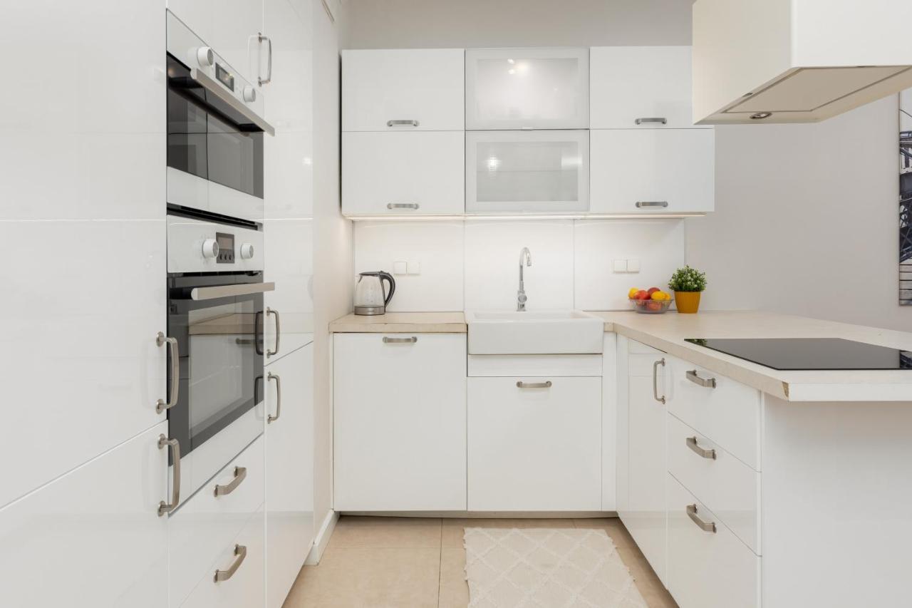 Siedmiogrodzka With Balcony & Parking Wola By Renters * Warsaw
