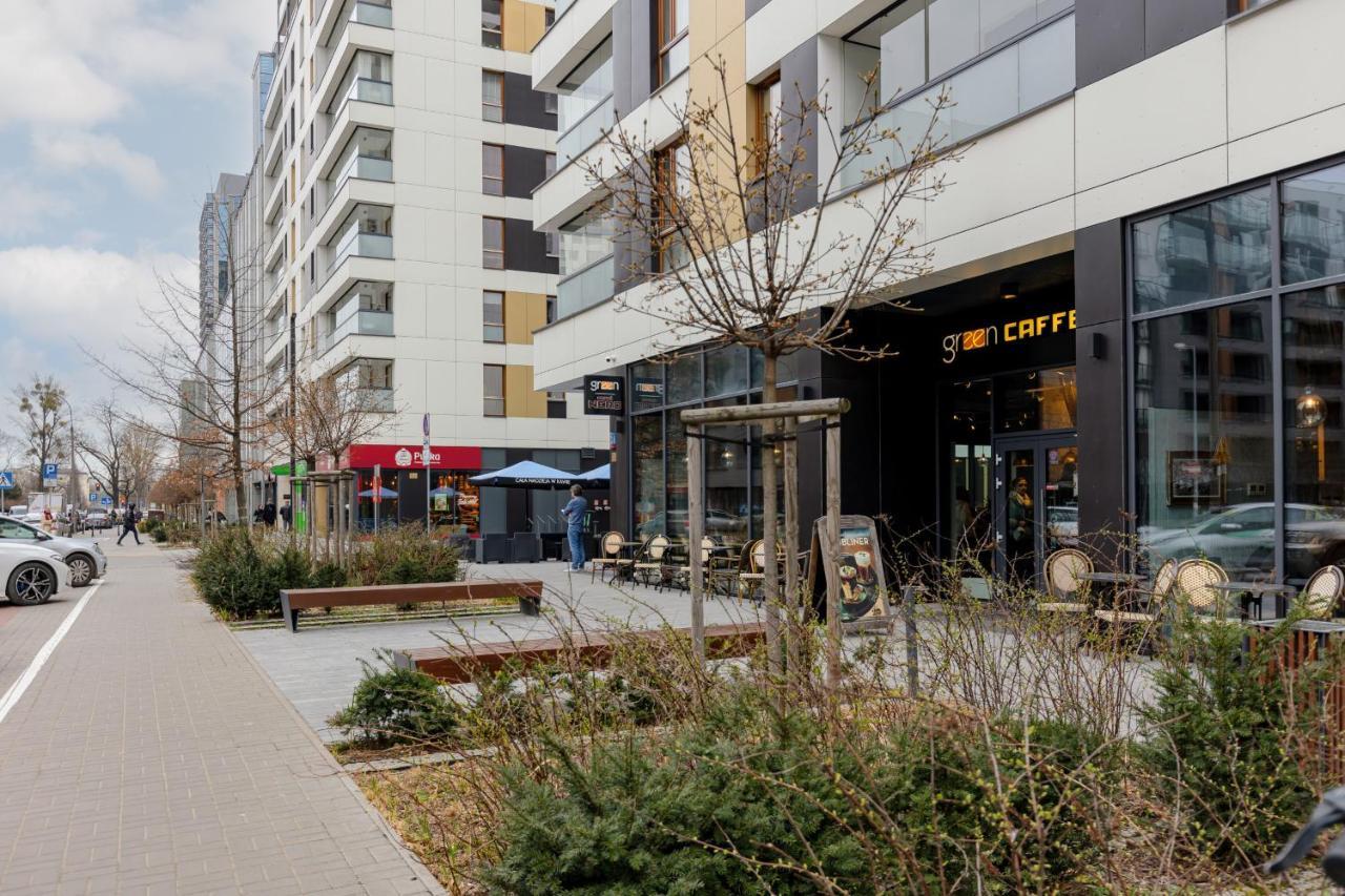 Apartment Siedmiogrodzka With Balcony & Parking Wola By Renters