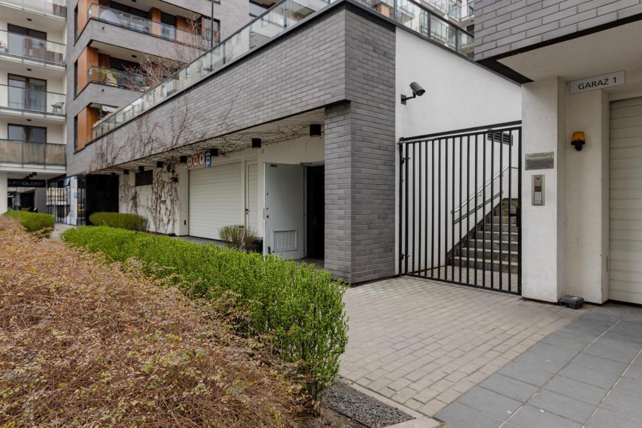 Apartment Siedmiogrodzka With Balcony & Parking Wola By Renters