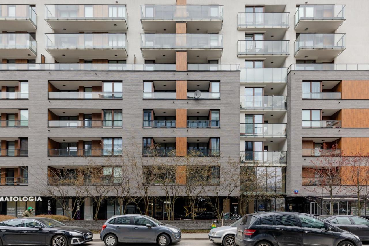 Apartment Siedmiogrodzka With Balcony & Parking Wola By Renters Warsaw
