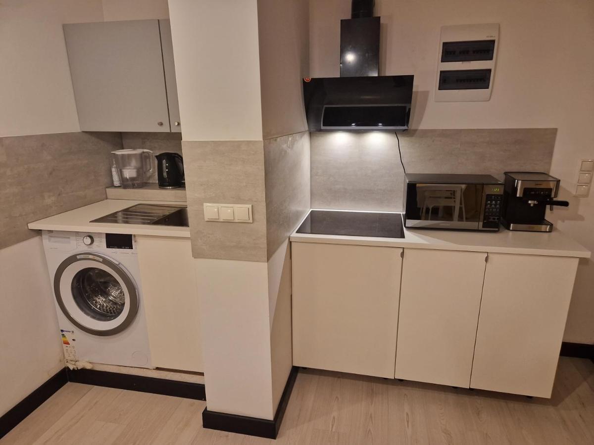 Trzech Krzyzy Konopnickiej 3 Warsaw