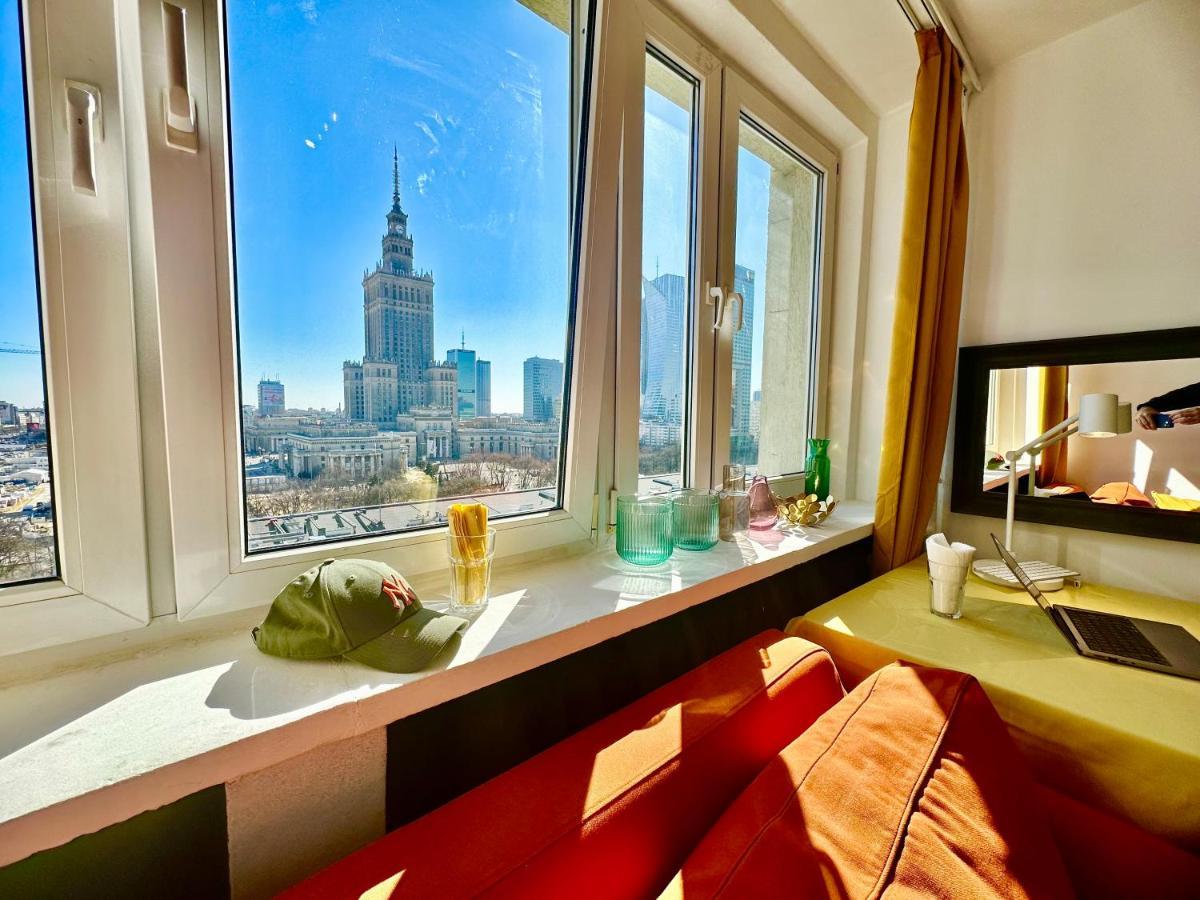 Super Brown 2x Metro Nowy Wifi Netflix Spotify Panorama Miasta Warsaw