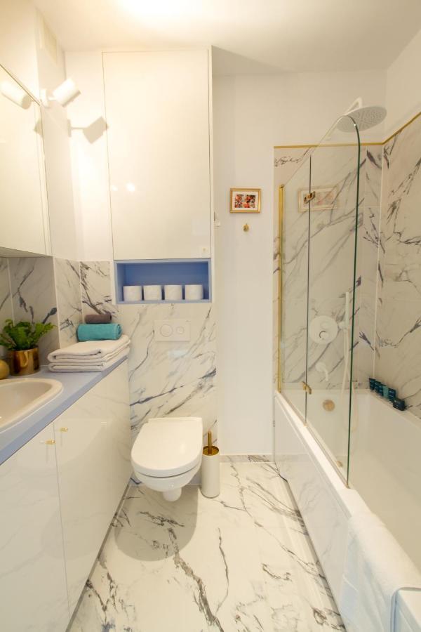 Apartment Nowy Przy Placu Szembeka Warsaw
