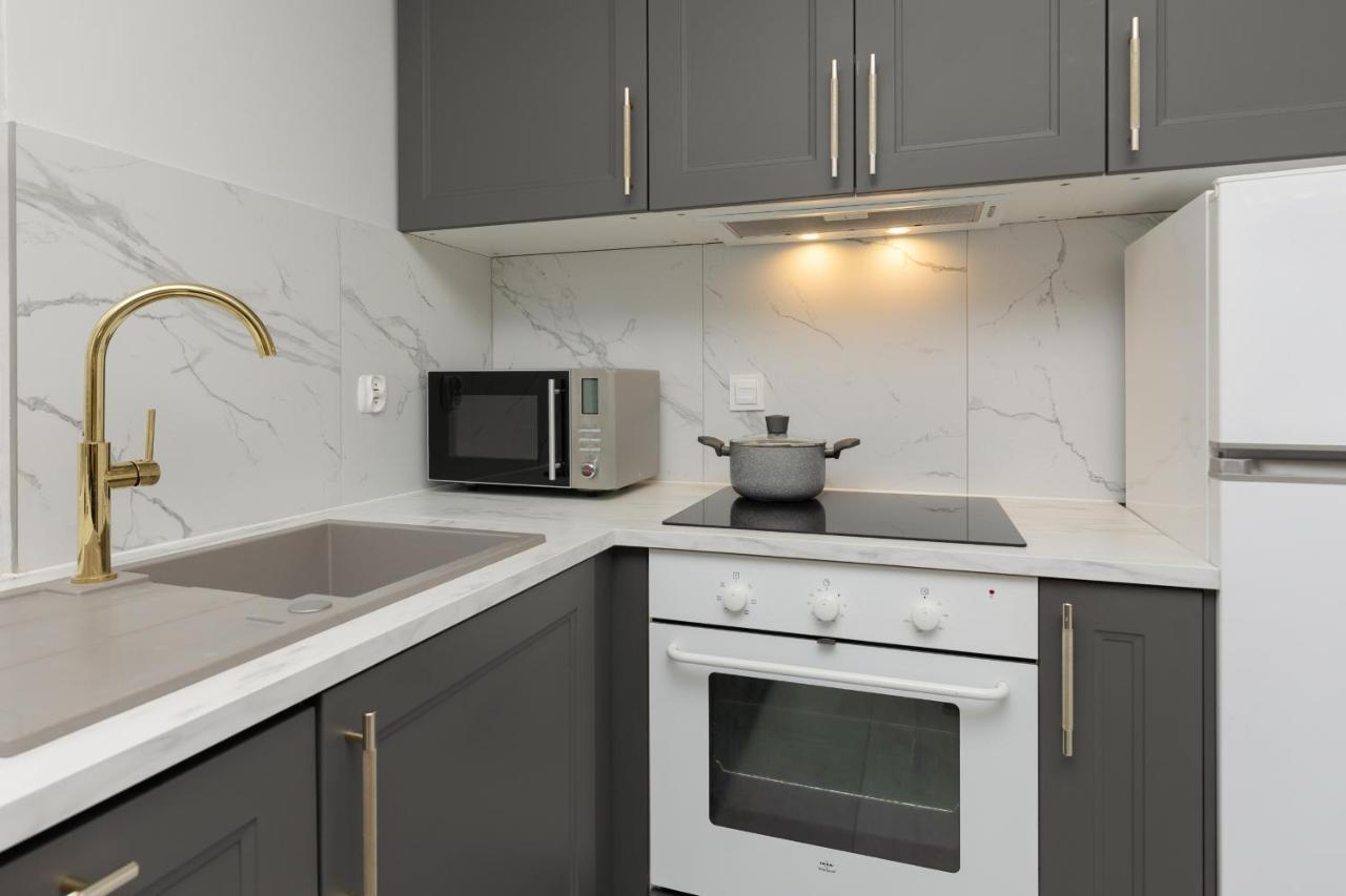 Old Town By Renters * Warszawa