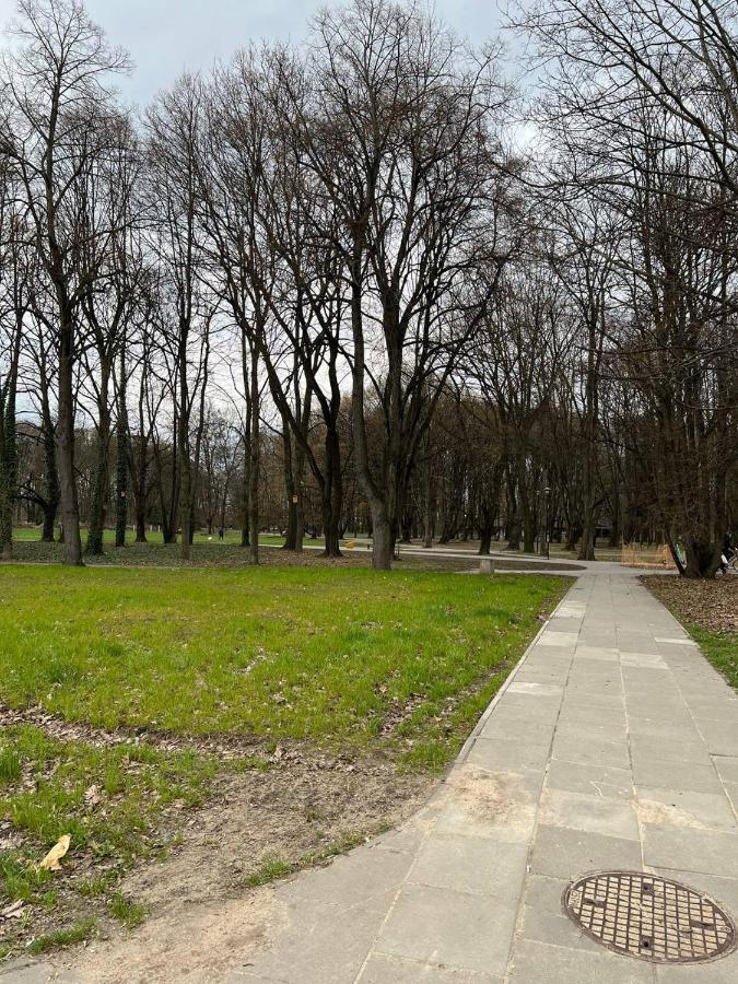 Apartament New On Batorego, Metro, Centre , Wi-fi - By Hik