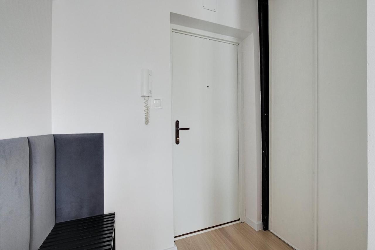 Apartment Urban Oasis Private With Palace Of Culture View Warsaw