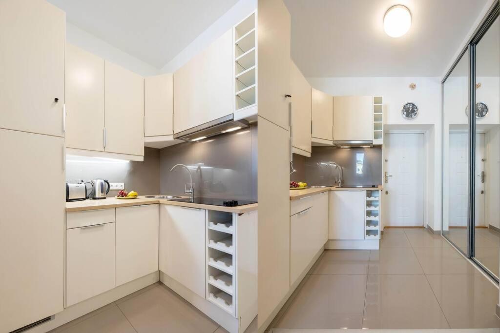 Fantastica Modern In The Citycenter Apartment