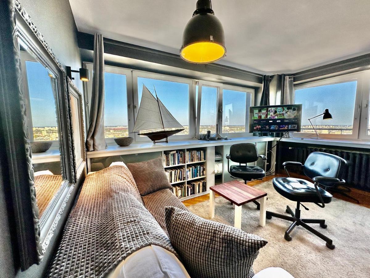 Grey Centrum Panorama: Smart With Fast Wi-fi Apartment