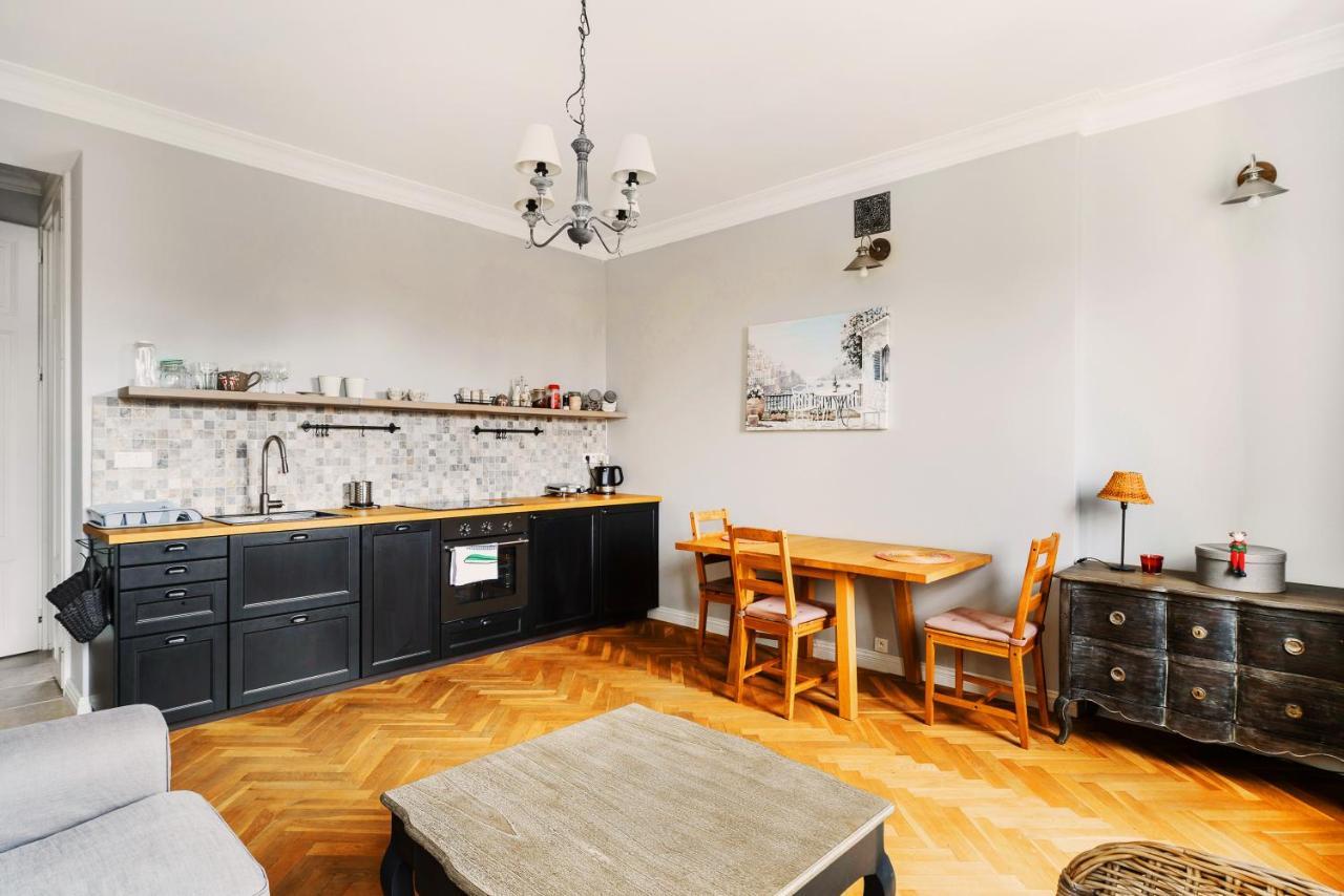 Designer Flat In The Heart Of Old Town Warsaw
