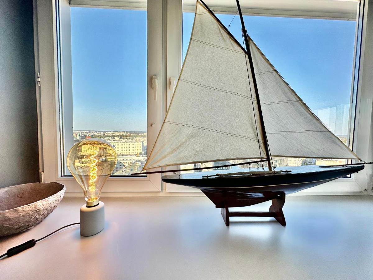 Grey Centrum Panorama: Smart With Fast Wi-fi Apartment Warsaw