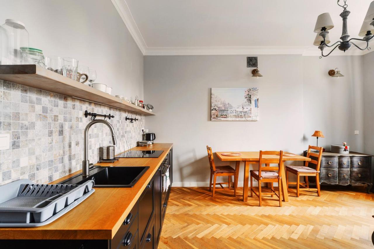 Căn hộ Designer Flat In The Heart Of Old Town