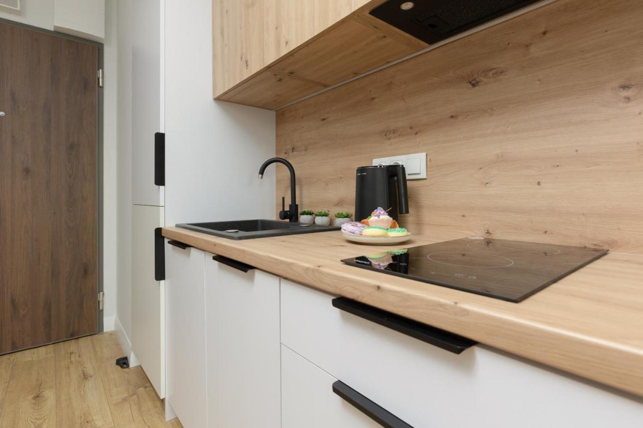 Business Kasprzaka With Parking By Renters Aparthotel Warschau