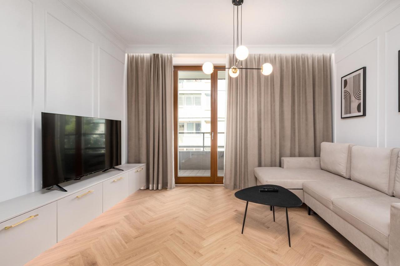 Aleja Solidarnosci 60b Apartment *