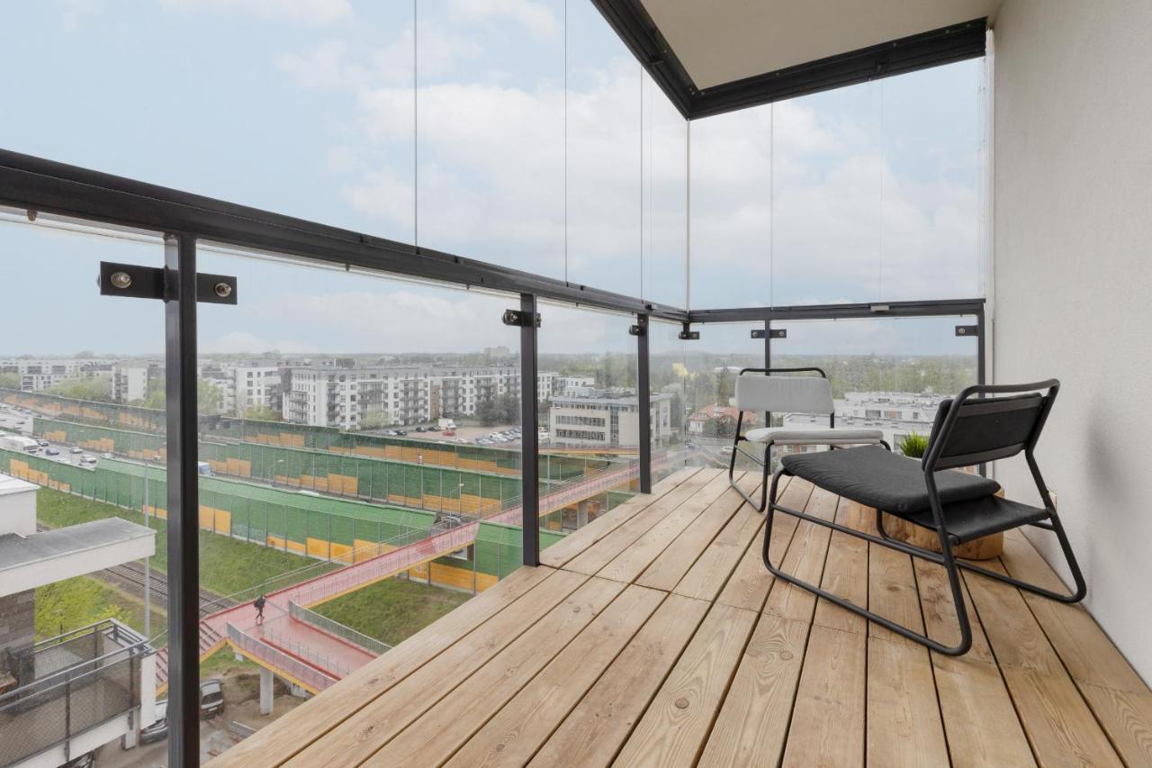 Industrial Pet-friendly With Movie Projector By Renters Apartment Warsaw
