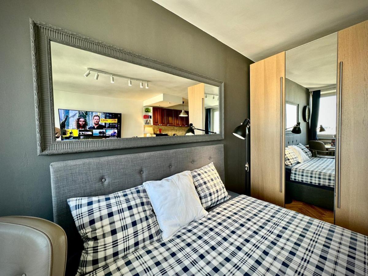 Apartamento Super White 2x Metro Scisle Centrum Wifi 300 Mbs New