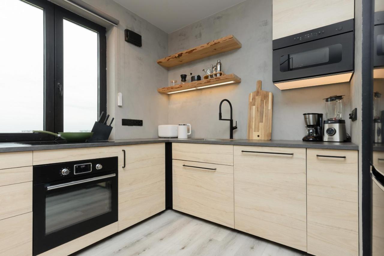 Apartment Industrial Pet-friendly With Movie Projector By Renters Warsaw