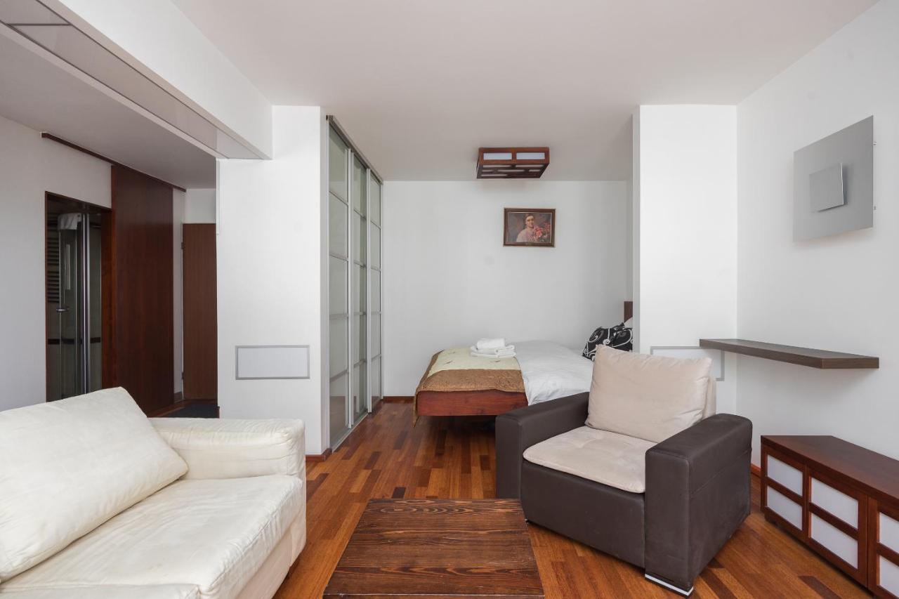 Wilcza Centre Studio Apartment Warsaw